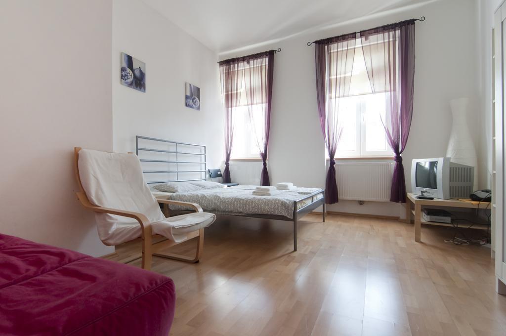 Premium Apartments Klimschgasse Viena Quarto foto