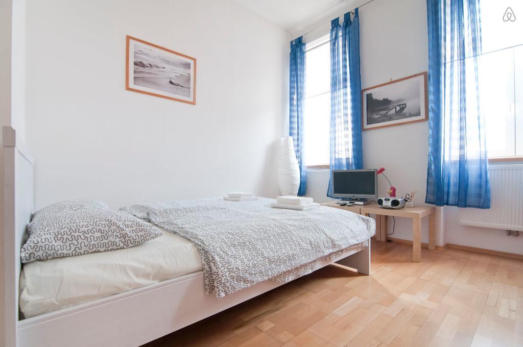 Premium Apartments Klimschgasse Viena Quarto foto