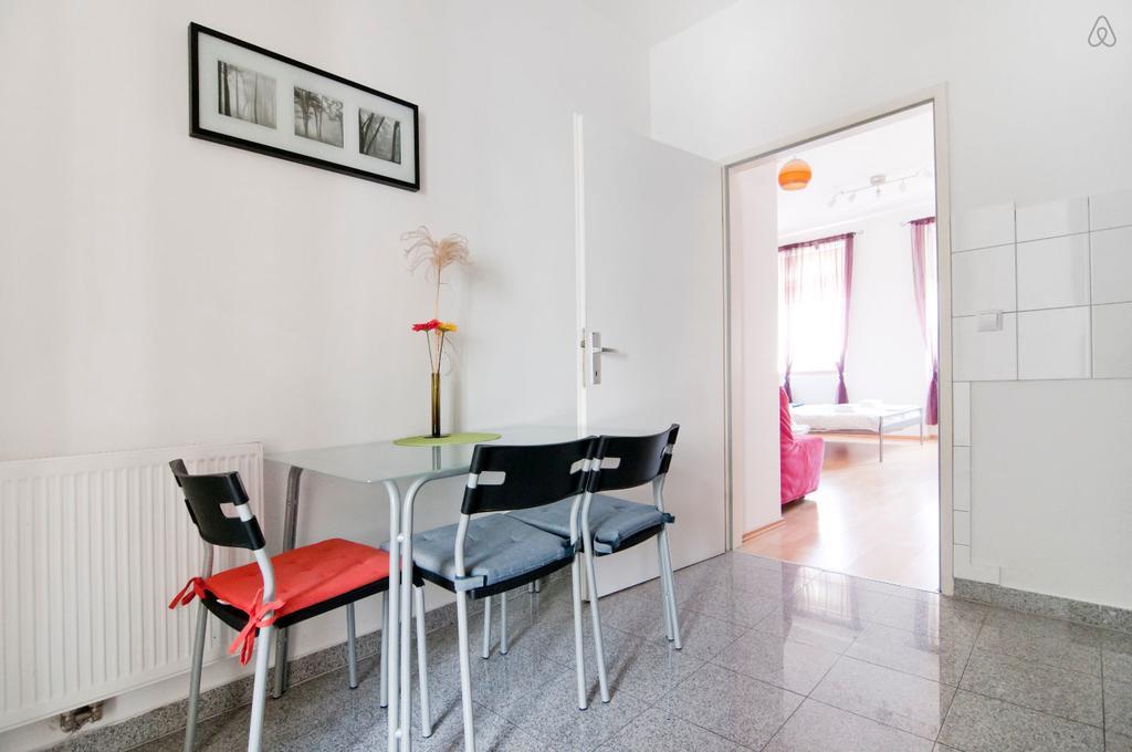 Premium Apartments Klimschgasse Viena Quarto foto
